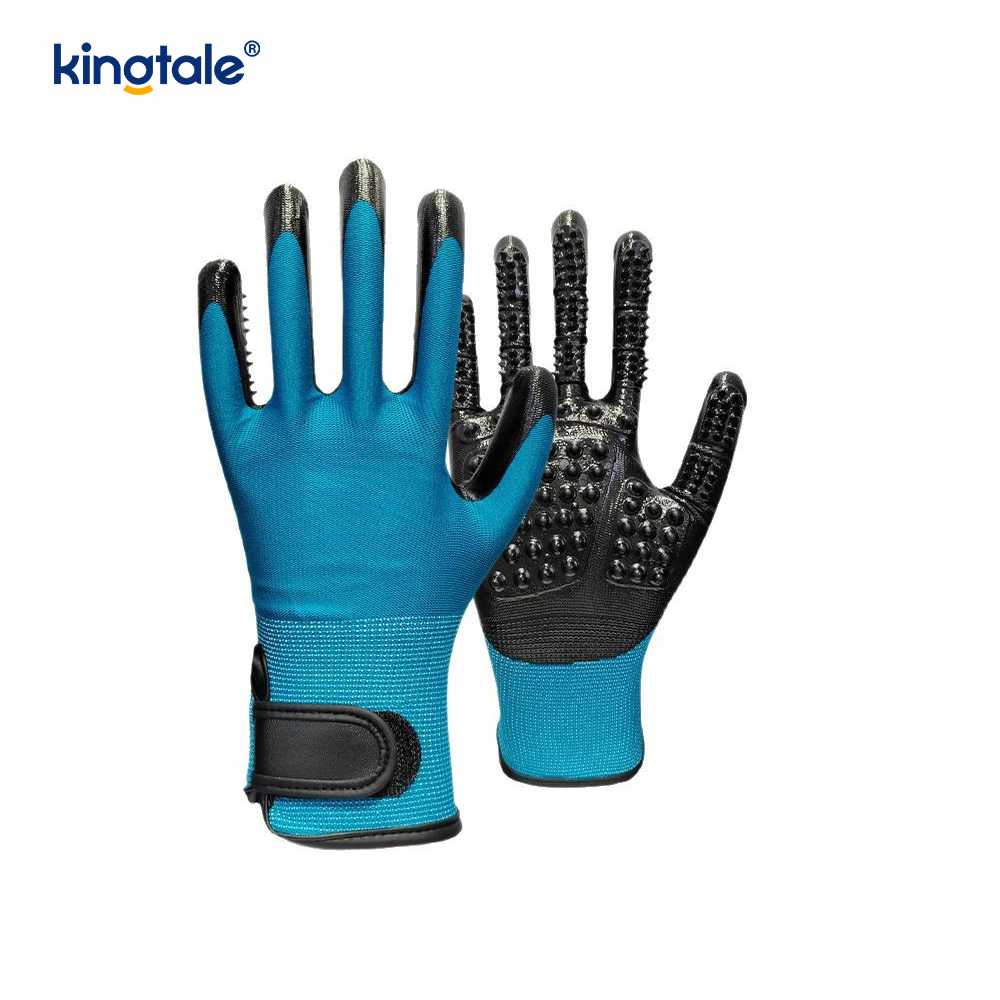 Pet Hair Remover Glove Gentle Pet Grooming Glove Brush Deshedding Glove