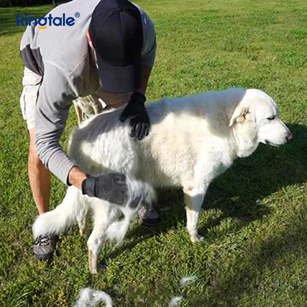 Pet Hair Remover Glove Gentle Pet Grooming Glove Brush Deshedding Glove