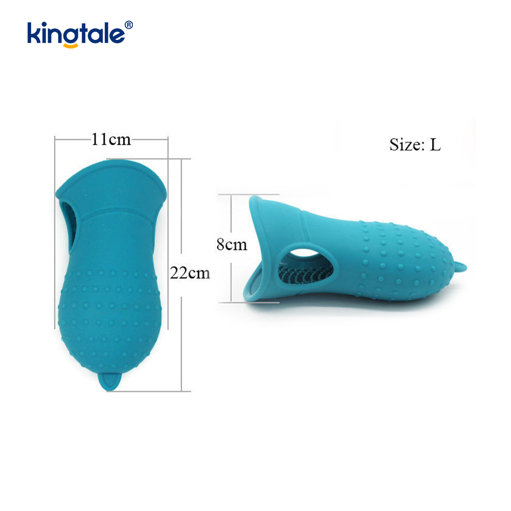 Dog Paw Cleaner Cup with Towel Pet Foot Washer Portable Dog Cleaning Brush